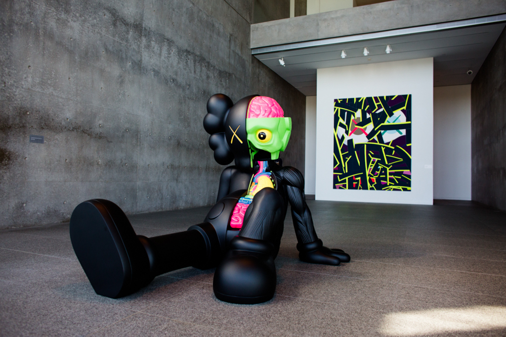 "KAWS Effect" - From a New York artist to a global brand