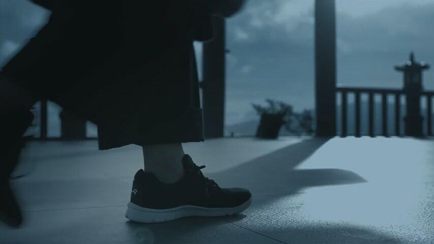 Revealing the 'mysterious' sneaker in the latest MV by Son Tung MT-P and Soobin Hoang Son
