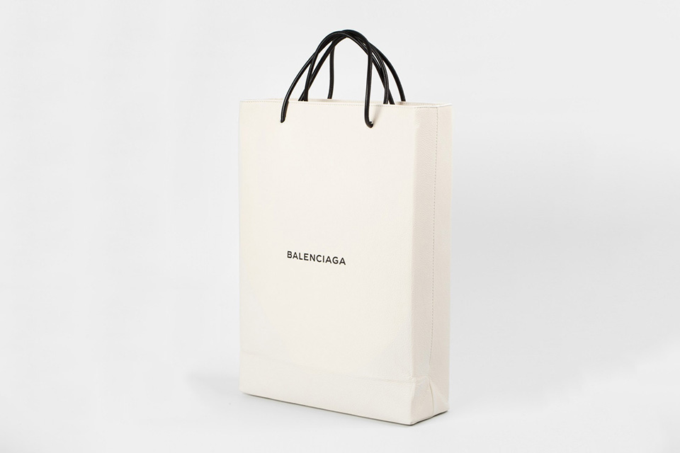 Just over 20 million VND for a Balenciaga shopping bag