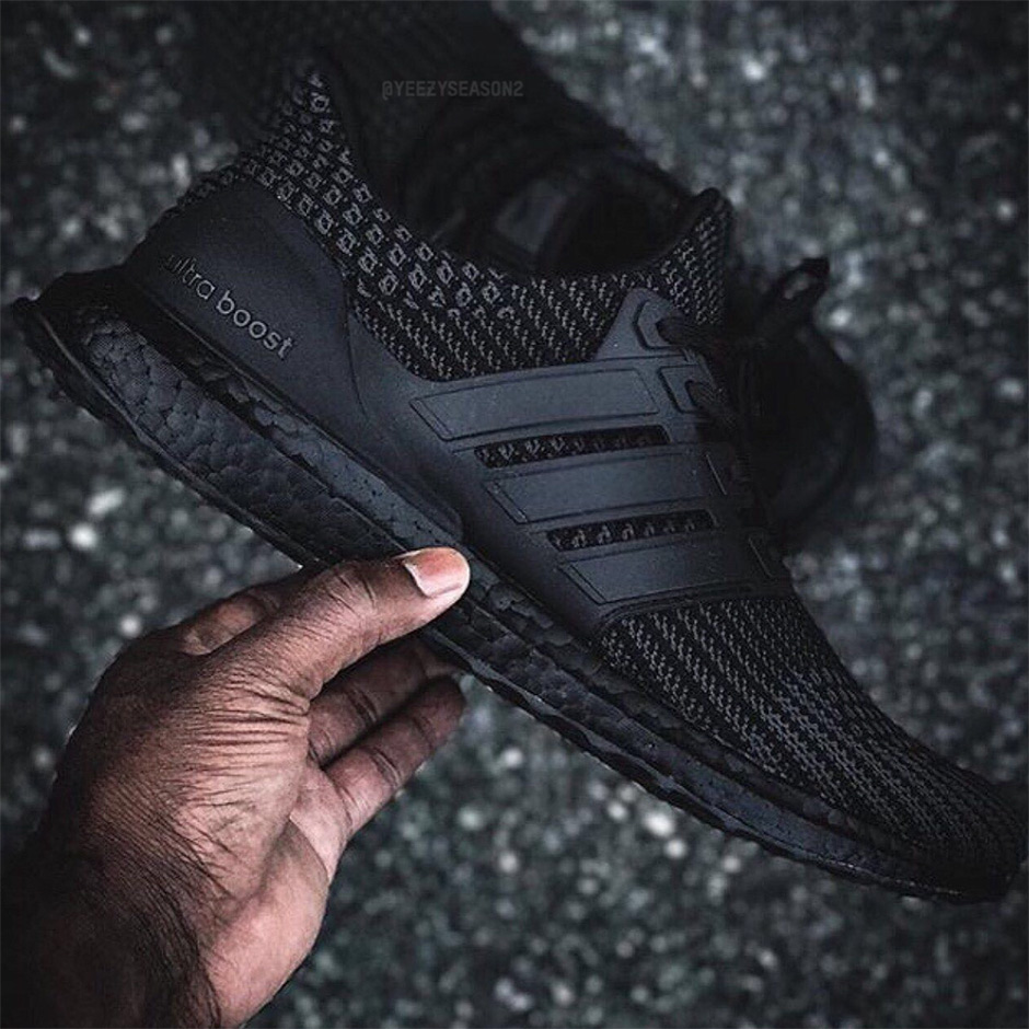 Ultra Boost 4.0 "Triple Black" is criticized for the flower leaves by the new PK motif