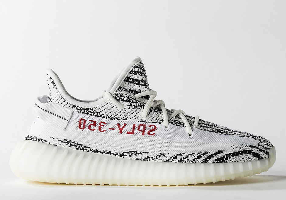 Here is the official photo of the adidas Yeezy Boost 350 V2 “Zebra”