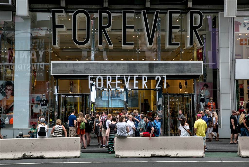 Forever 21 filed for bankruptcy - Is there a chain collapse about Fast-Fashion?